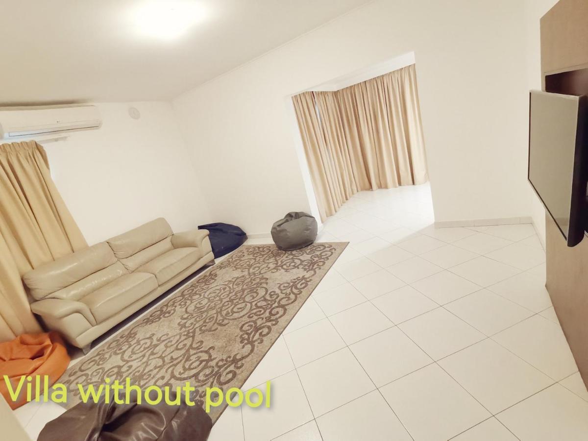 J5 Four Bedroom Villa Holiday Home In Al Wasl For Families Only 迪拜 外观 照片