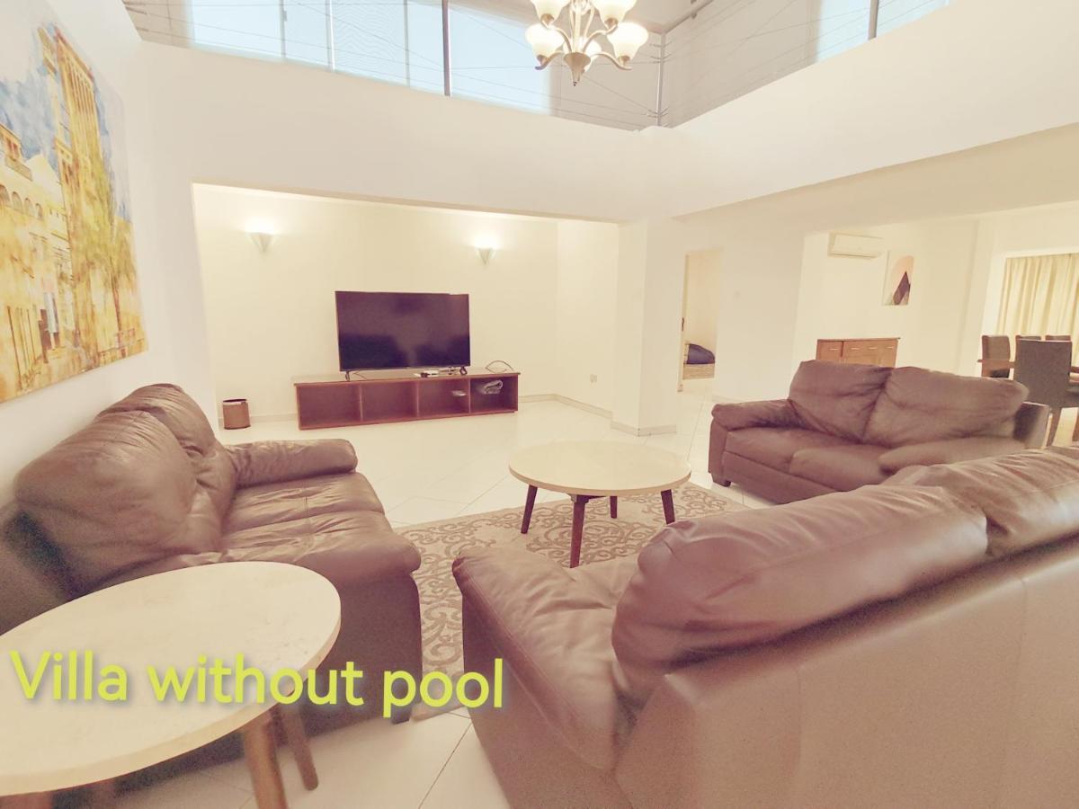 J5 Four Bedroom Villa Holiday Home In Al Wasl For Families Only 迪拜 外观 照片