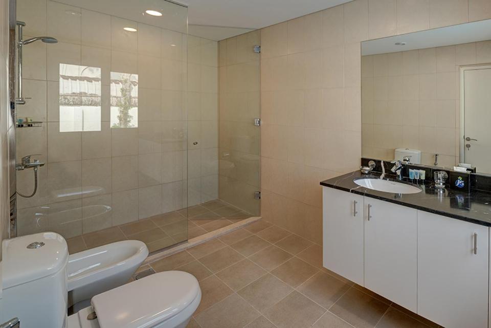 J5 Four Bedroom Villa Holiday Home In Al Wasl For Families Only 迪拜 外观 照片
